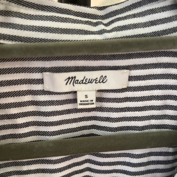 Madewell short sleeve button down - Picture 2 of 4